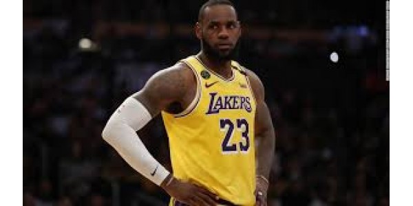 James è diventato l'MVP della stagione